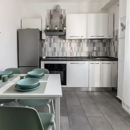 Mariposa * 利沃诺